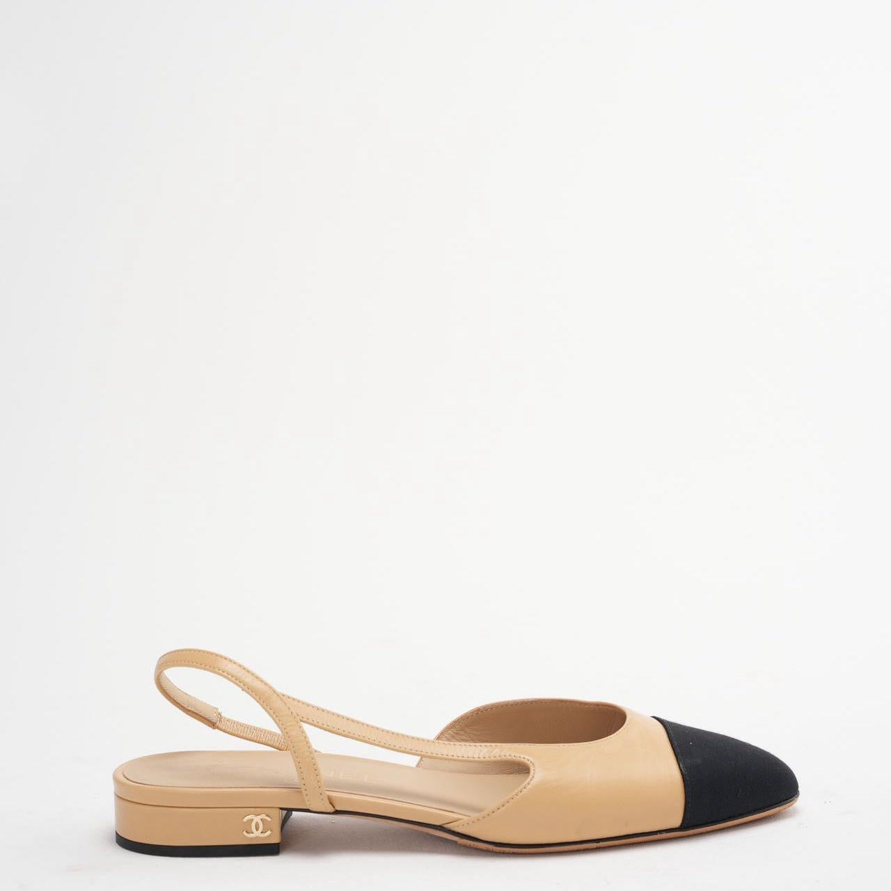 Chanel Beige / Black Slingback Flat Sandals Leather and Canvas Size 38