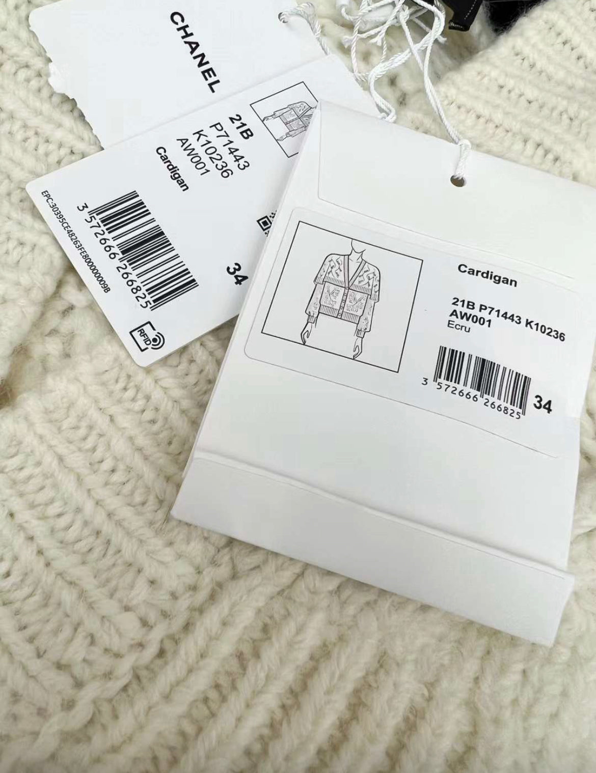 Chanel 21B white knit igan size 34. Brand new with tag