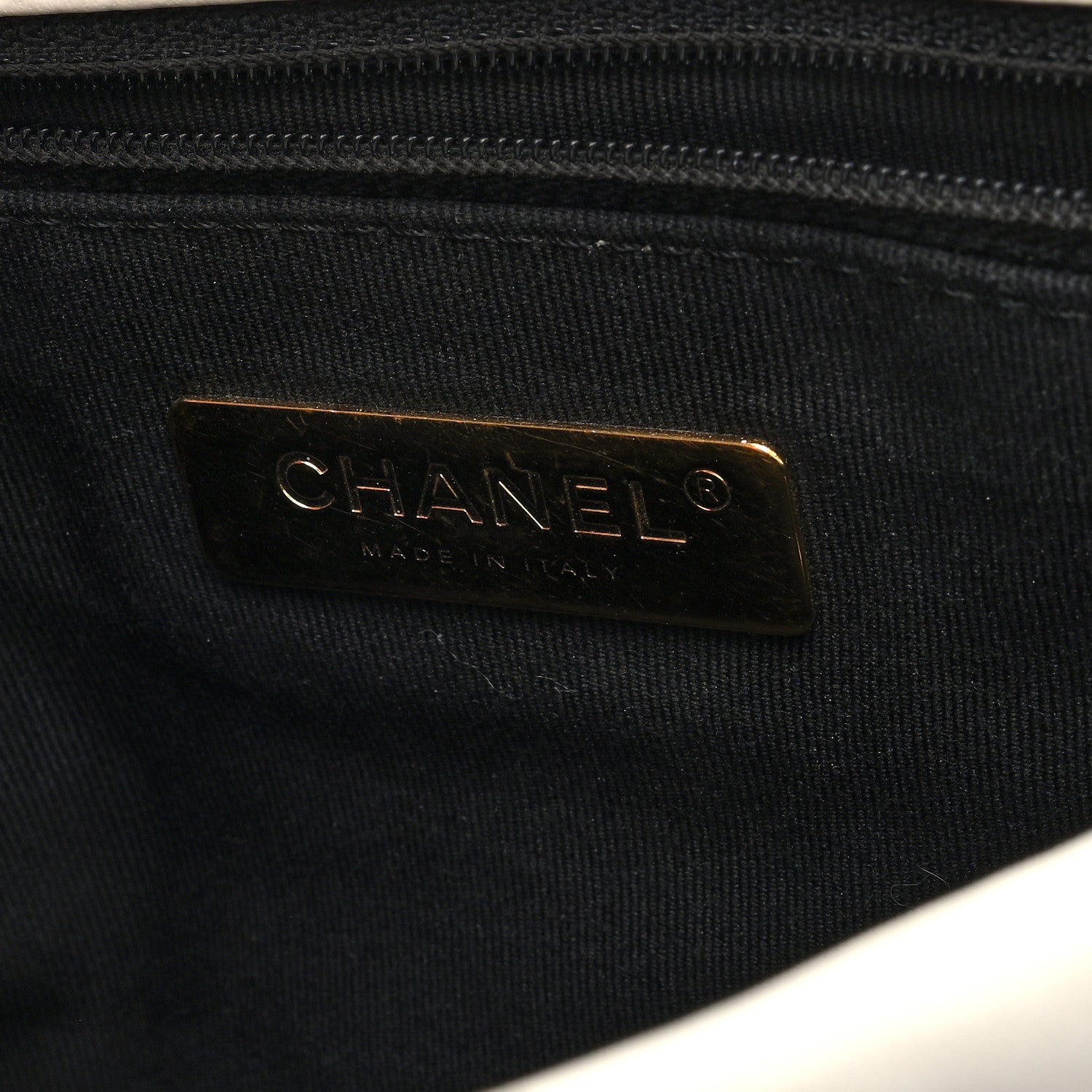 Lambskin Quilted Large Chanel 19 Flap White