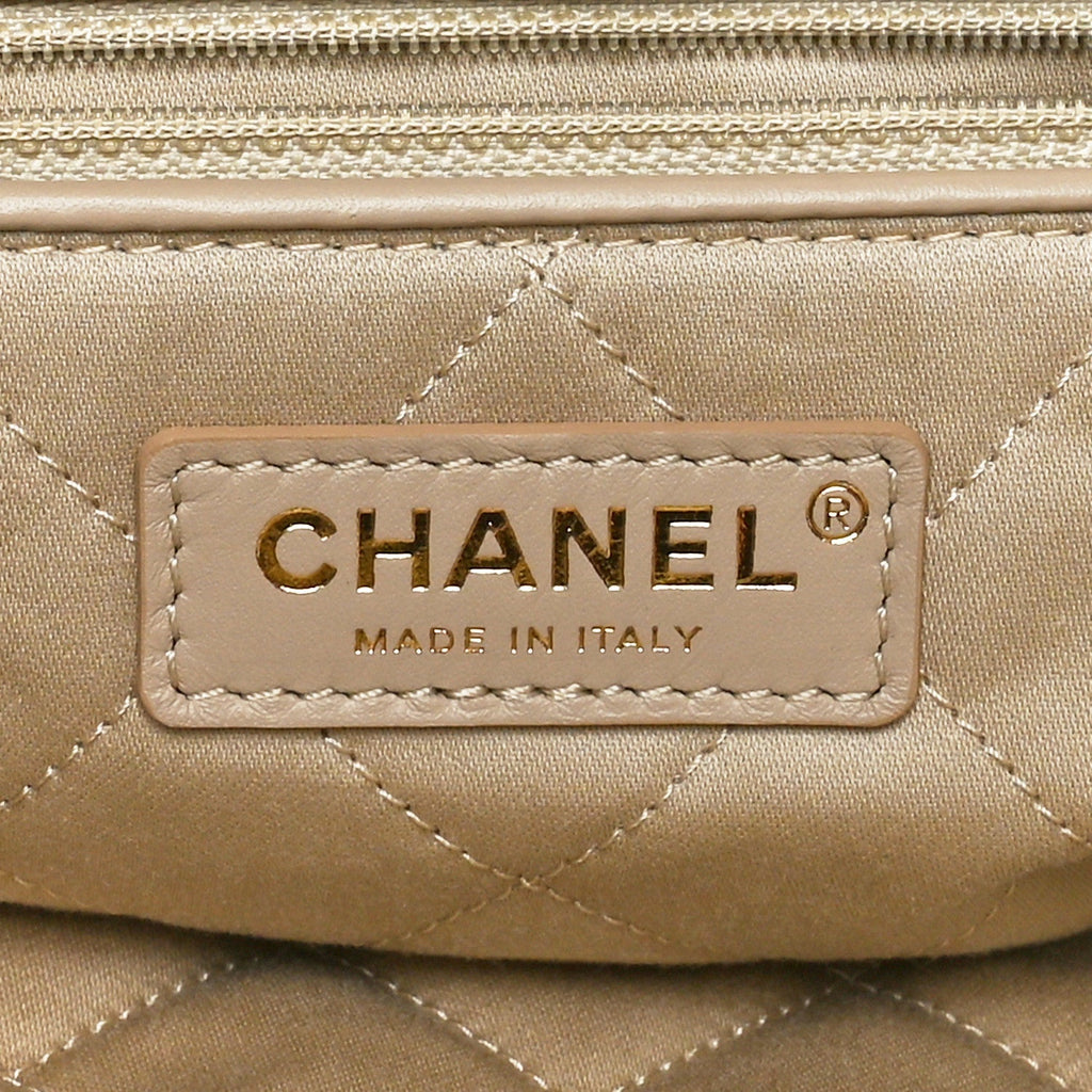 Metallic Calfskin Quilted Chanel 22 Golden