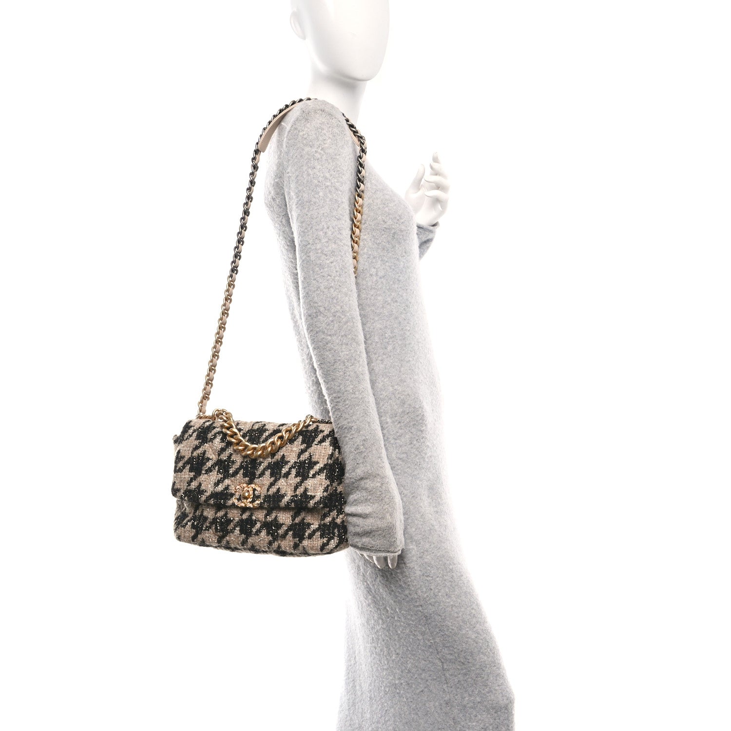 Tweed Large Chanel 19 Flap Beige Black