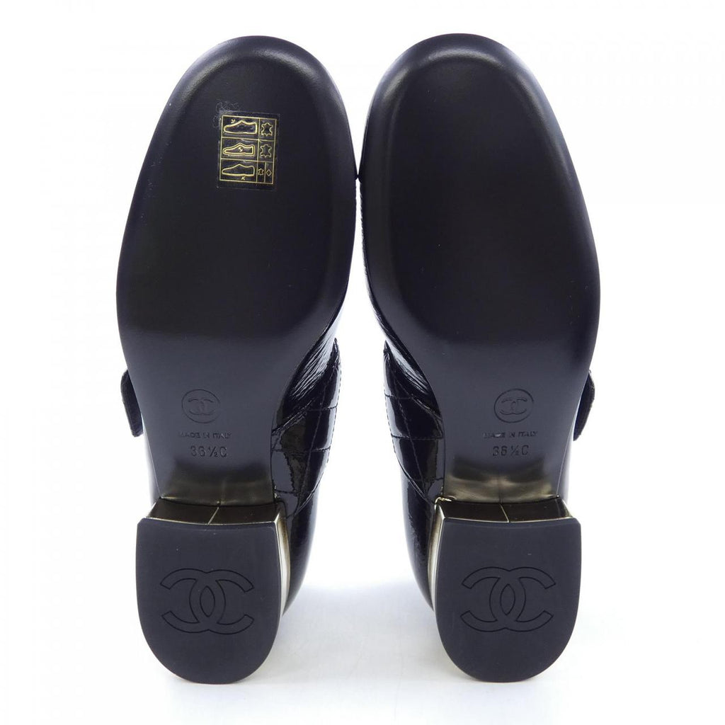 Chanel G39732X56929 Patent Goatskin Shoes
