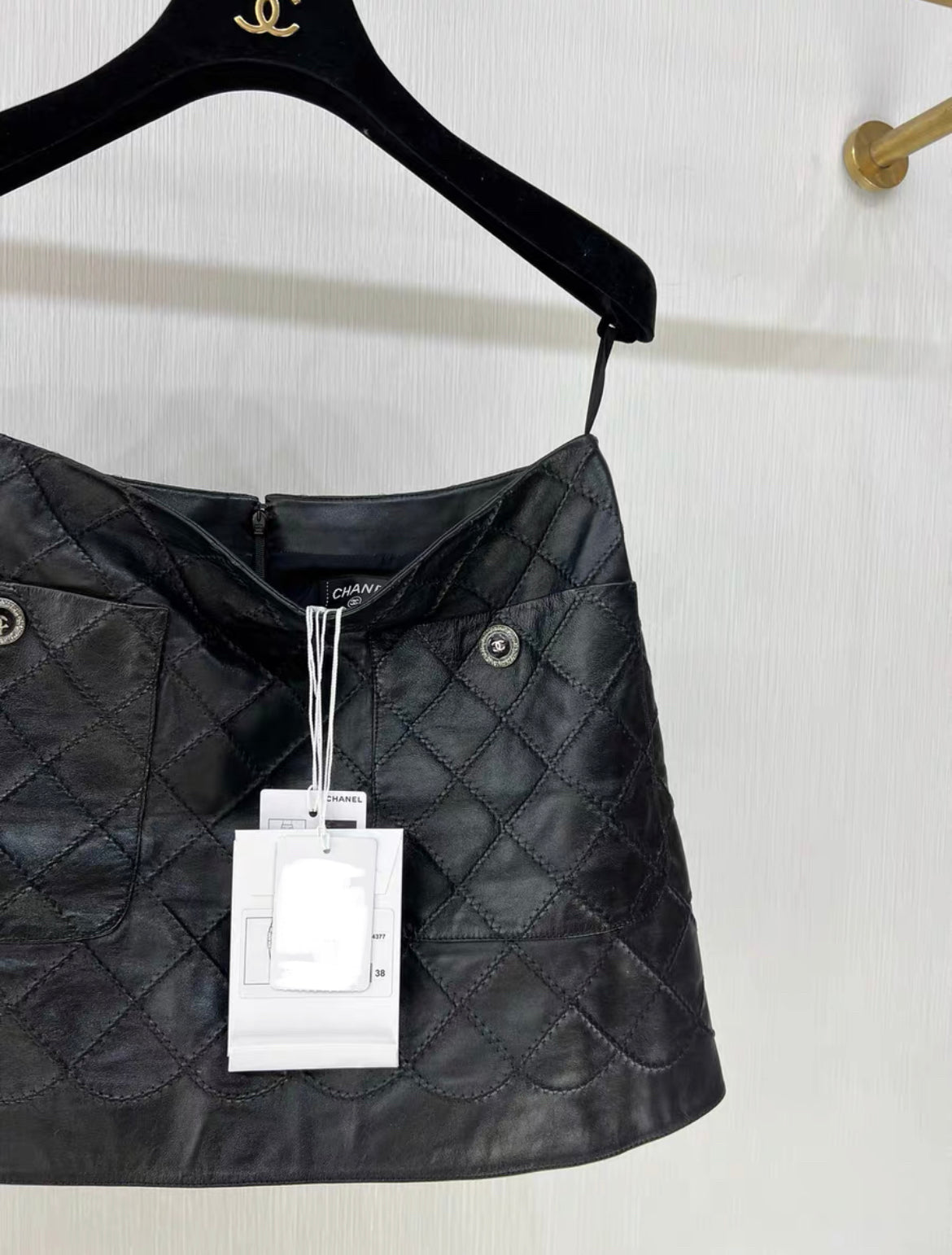 Chanel 22SS Embroidered Lambskin Skirt brand new with tags size 38