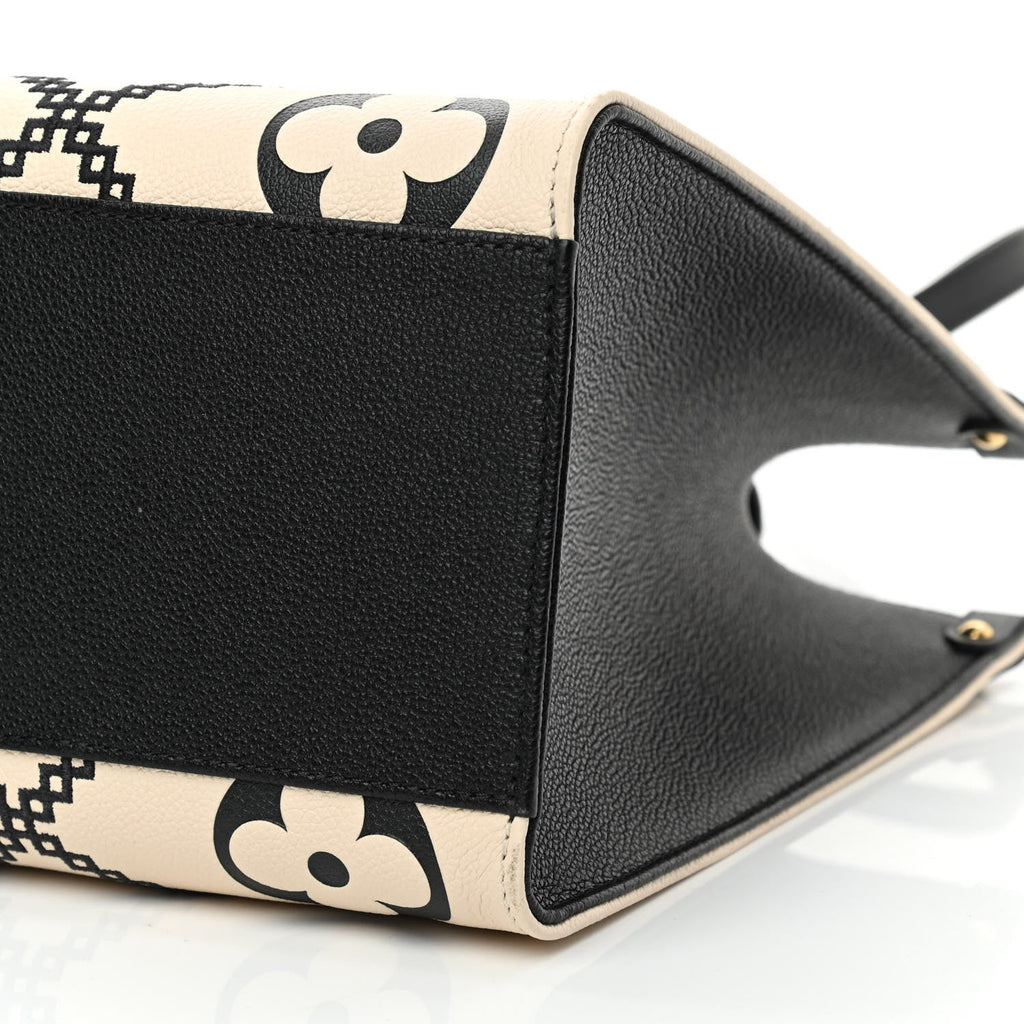 Louis Vuitton Empreinte Monogram Giant Broderies OnTheGo MM Tote Bag - White