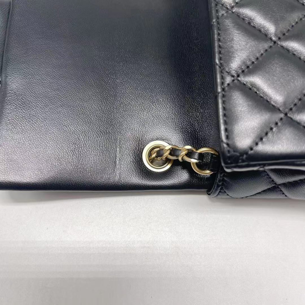 Chanel 21B Pearl Crush Mini Square Flap Bag Black