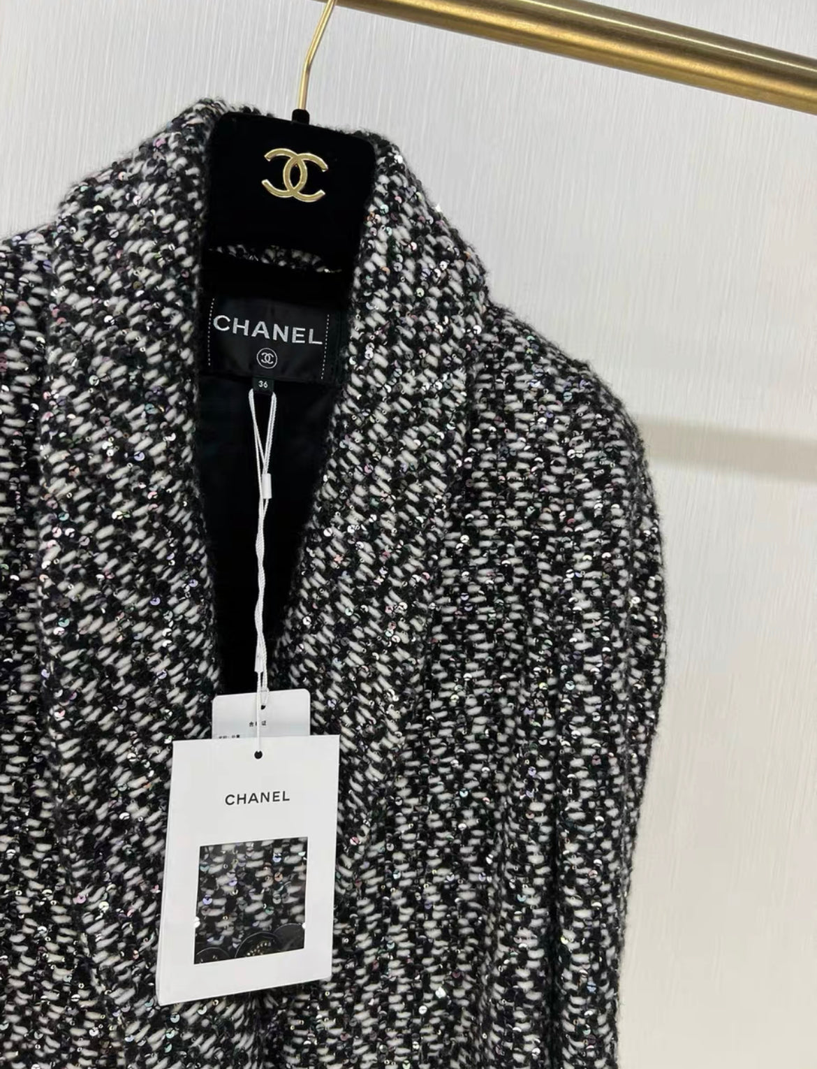 Chanel 21K wool coat, brand new with tag size 36