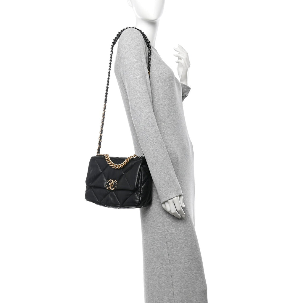 Lambskin Quilted Medium Chanel 19 Flap Black
