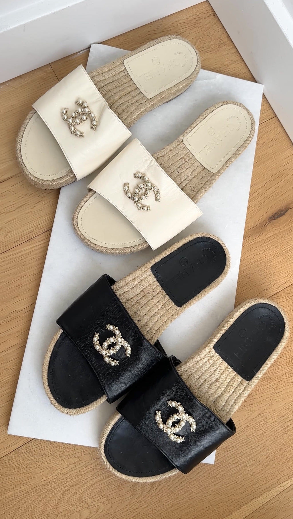 Chanel Black Leather CC Flat Espadrille Slides - 37 / 7