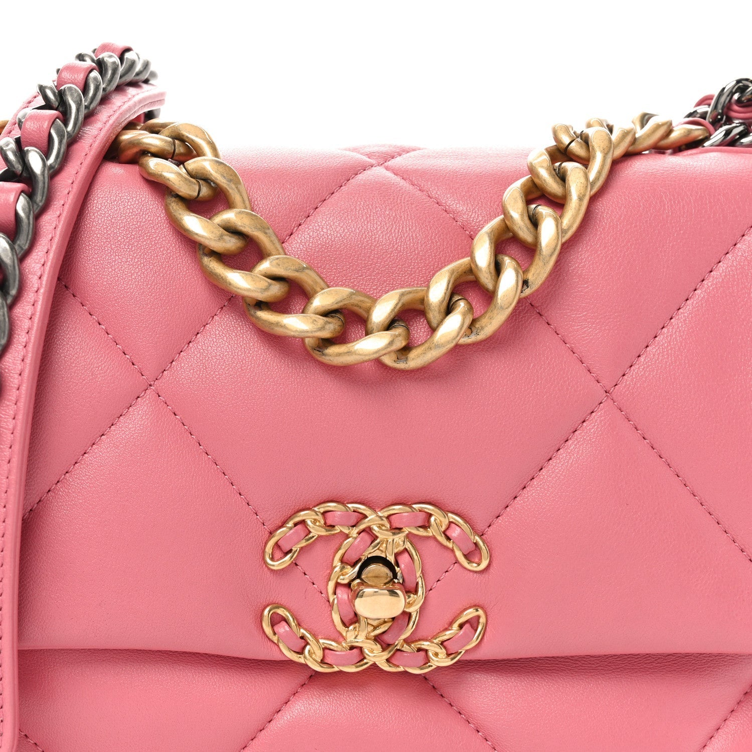 Lambskin Quilted Medium Chanel 19 Flap Pink