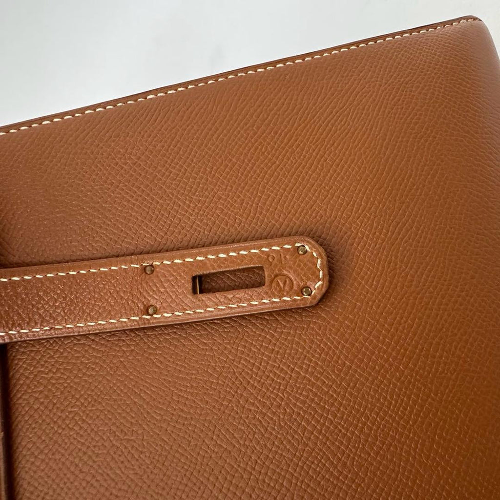 Hermès Vintage Kelly Sellier 32 Gold Leather V Cricle 1992