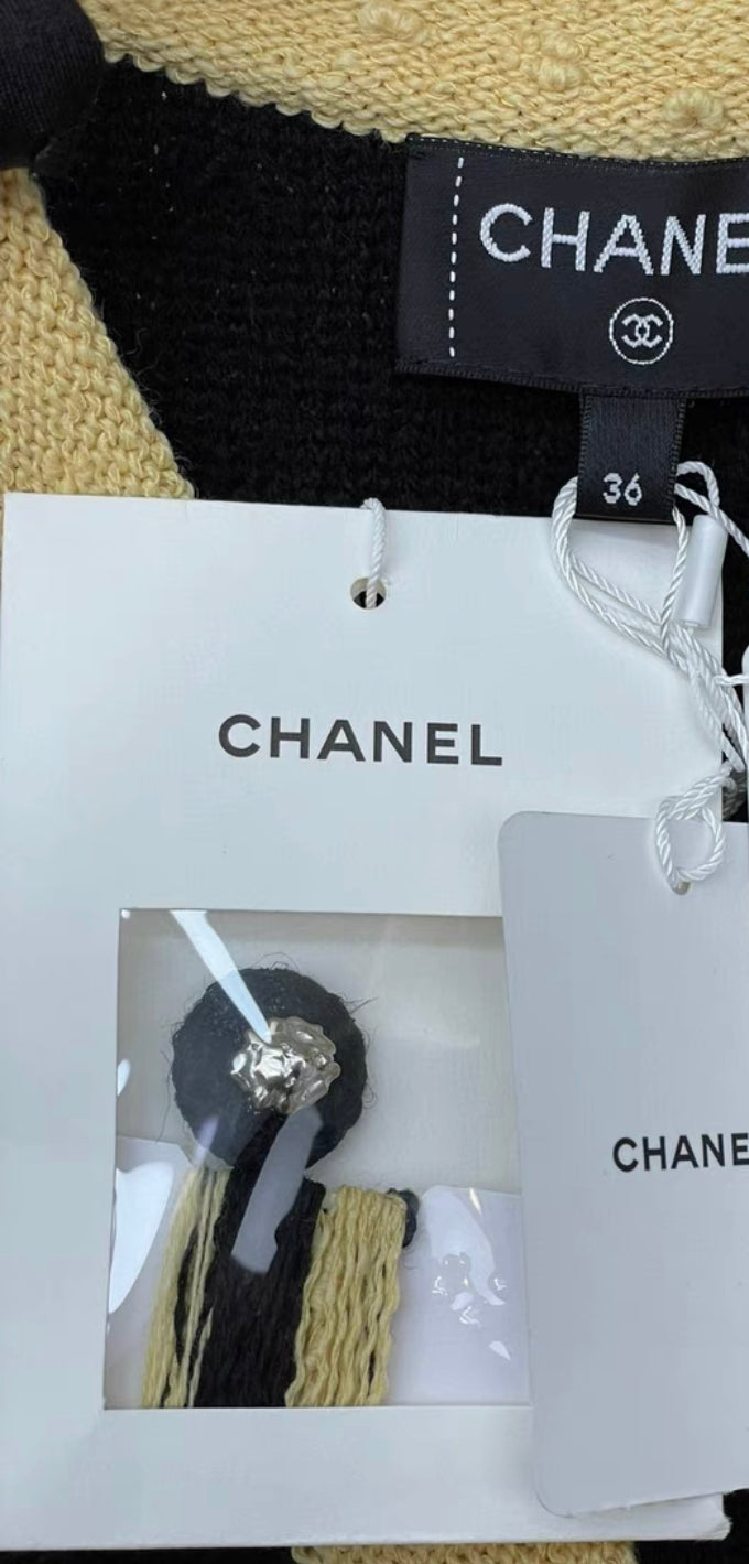 Chanel 24/25 FW IGAN Wool Black & Light Yellow Brand new with tags size 36