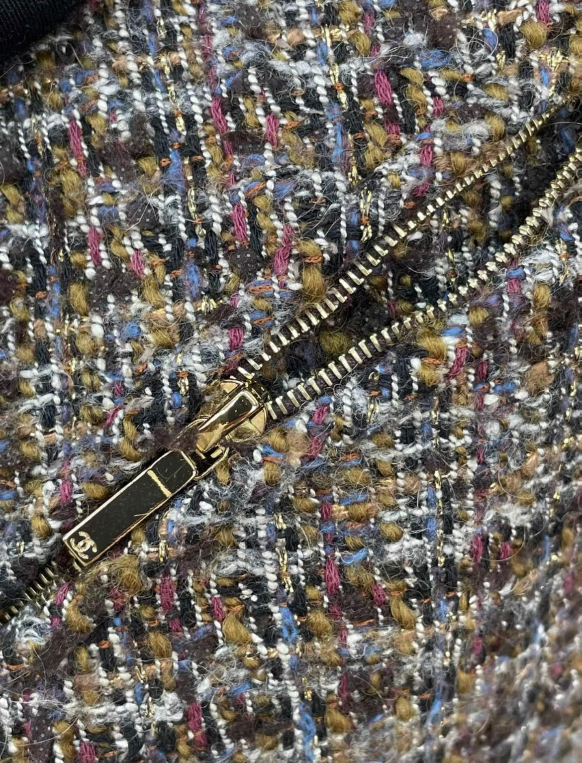 Chanel 18k Dress Fantasy Tweed Brown/Blue/Gold size 34 Brand new with tags on