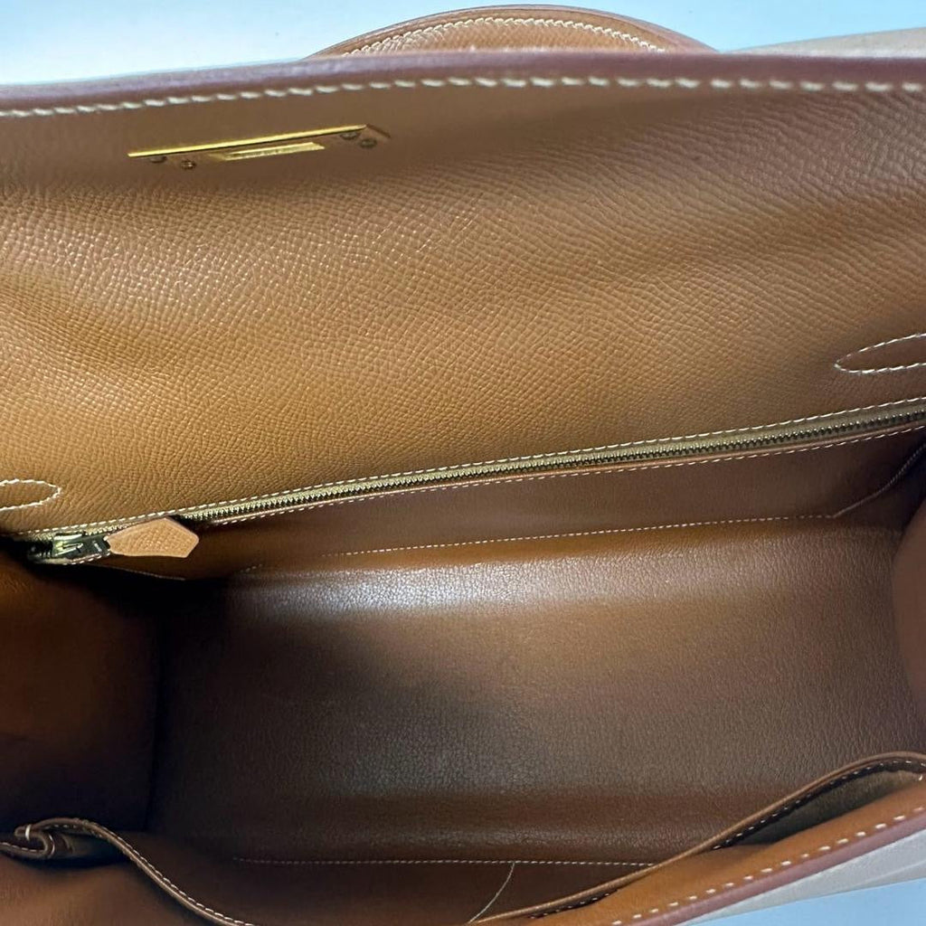 Hermès Vintage Gold Kelly Sellier 32 Epsom D Square 2000