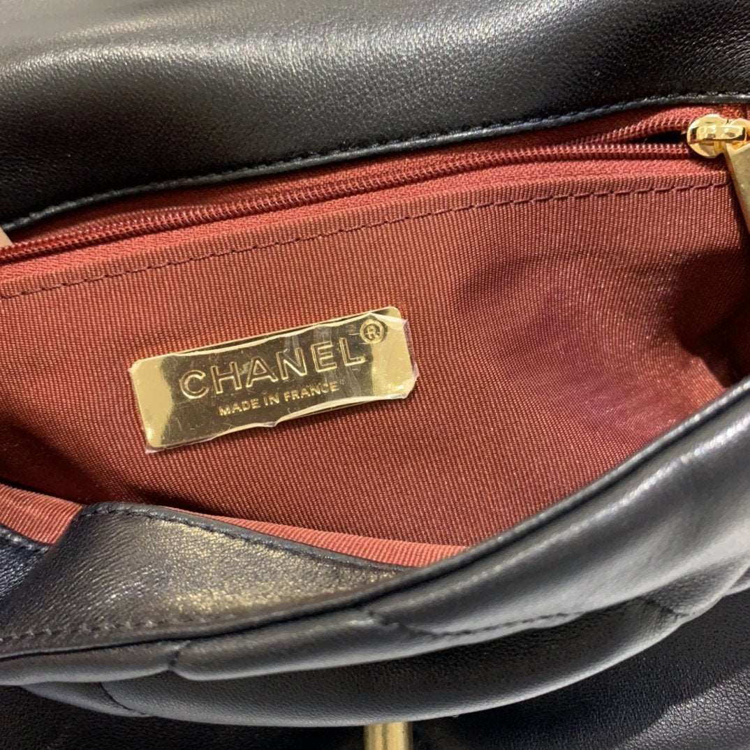 CHANEL 19 Small Flap Bag Black
