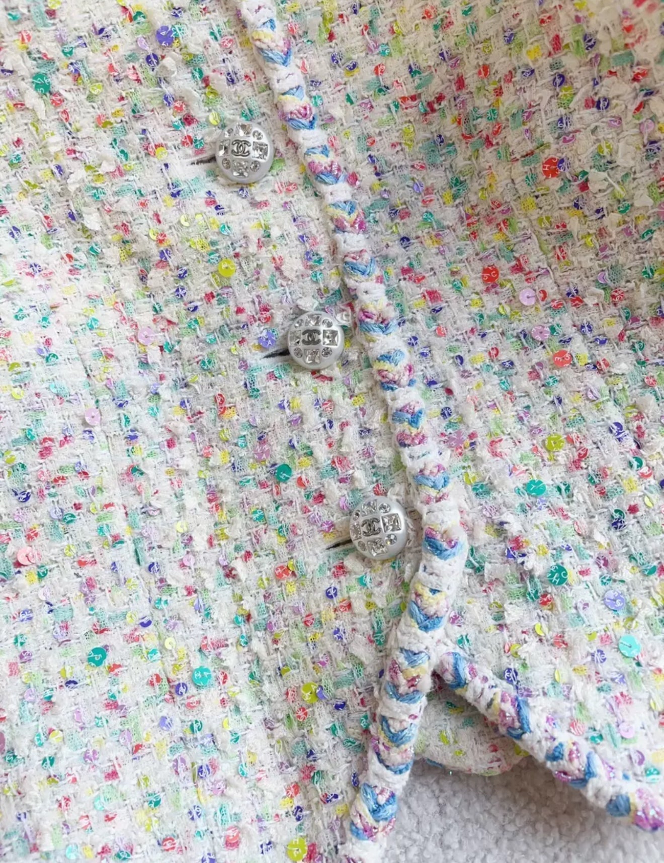 Chanel 23S Multicolore tweed vest size 34