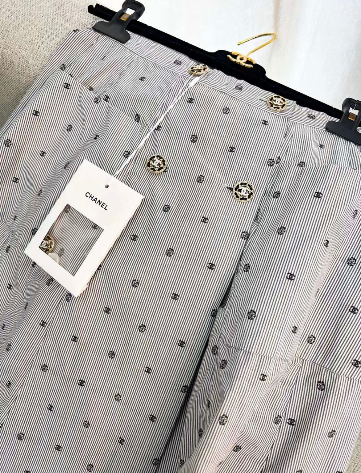 CHANEL 22S RUNWAY CC MIDI SKIRT 36 FR BRAND NEW WITH TAGS