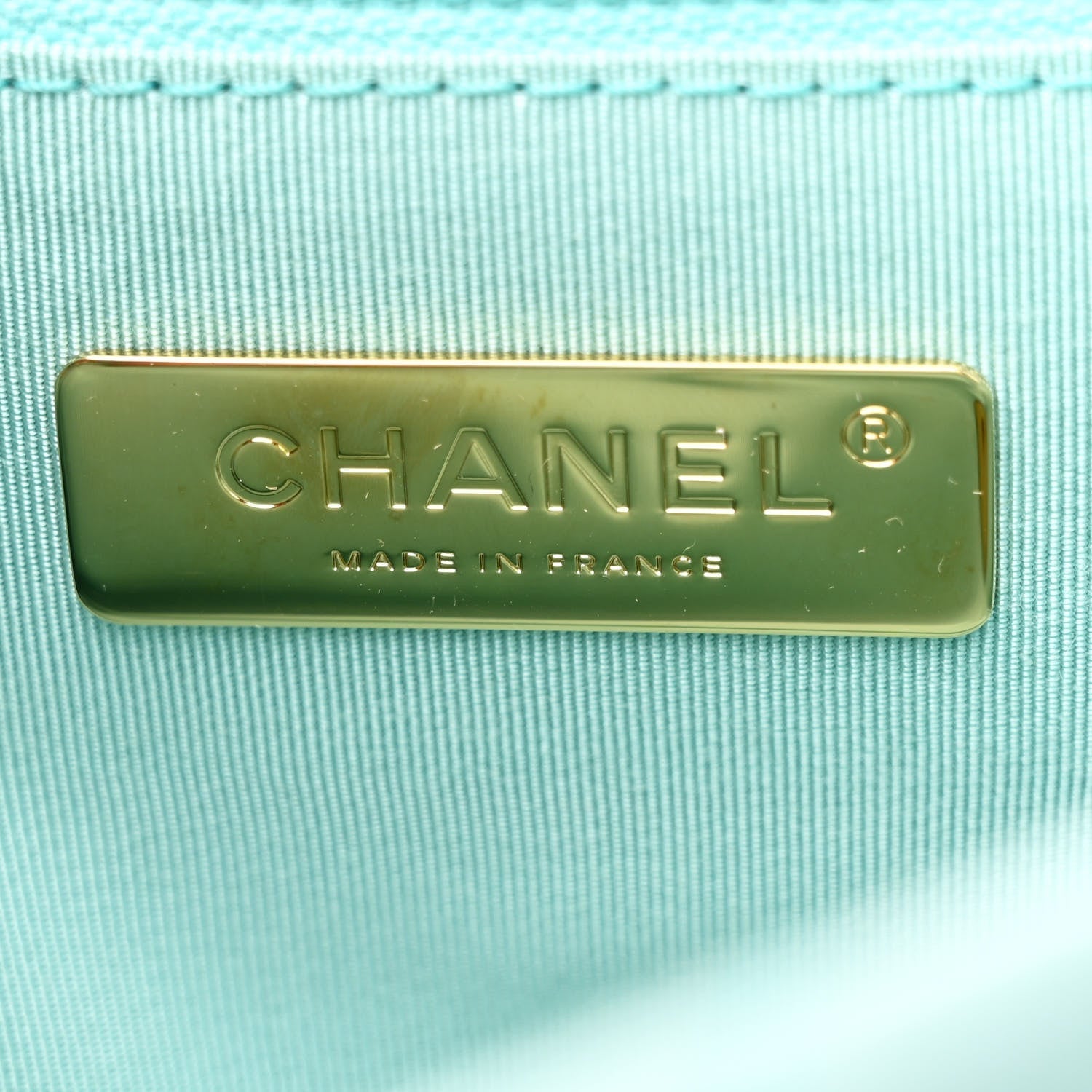Shiny Lambskin Quilted Medium Chanel 19 Flap Neon Blue