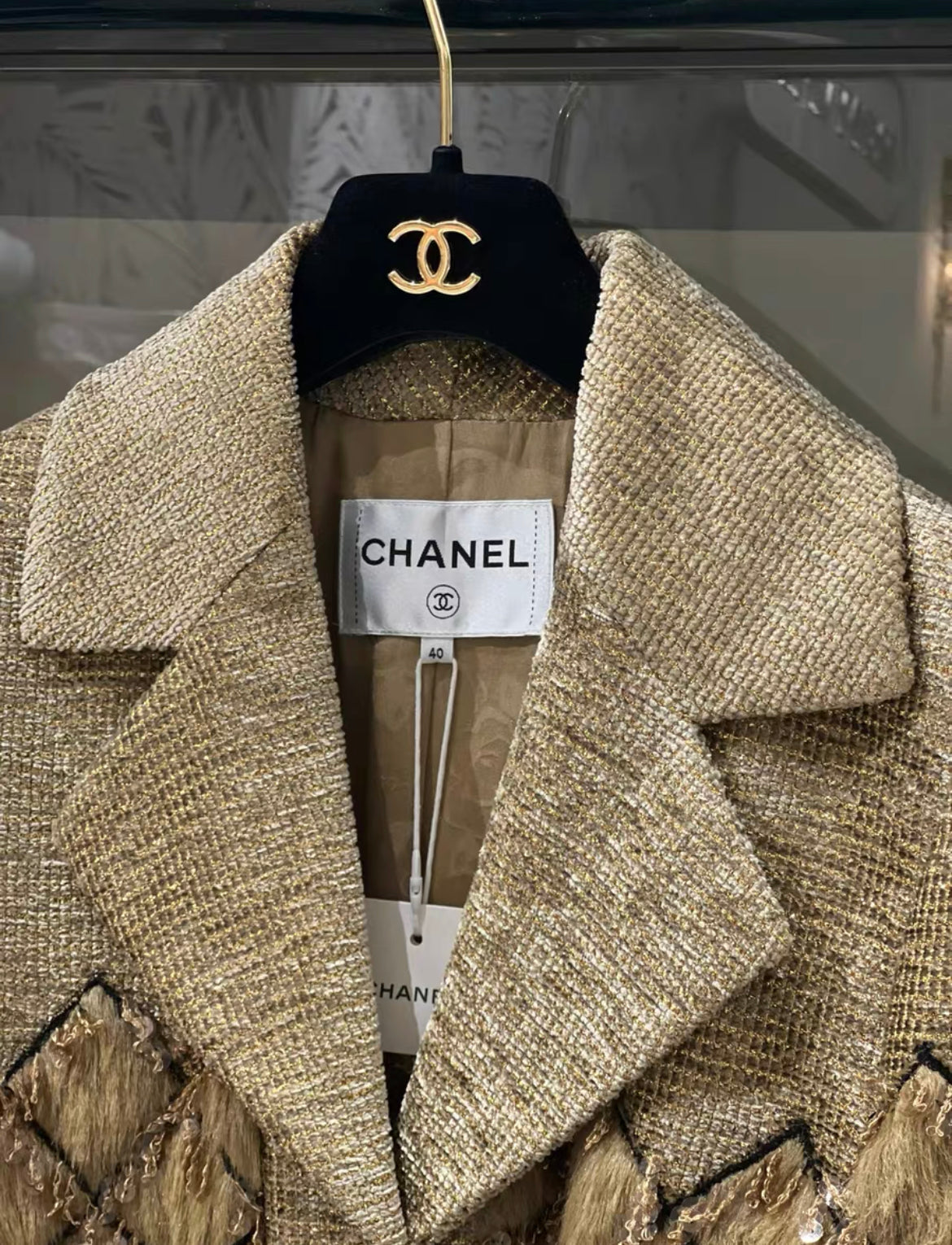 Chanel 17A fantasy tweed coat beige/gold size 40 brand new with tags