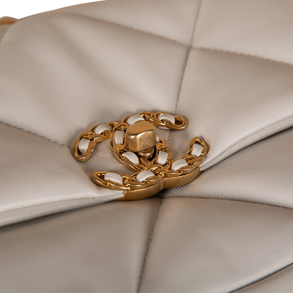 Chanel Chanel 19 Flap Bag - Small