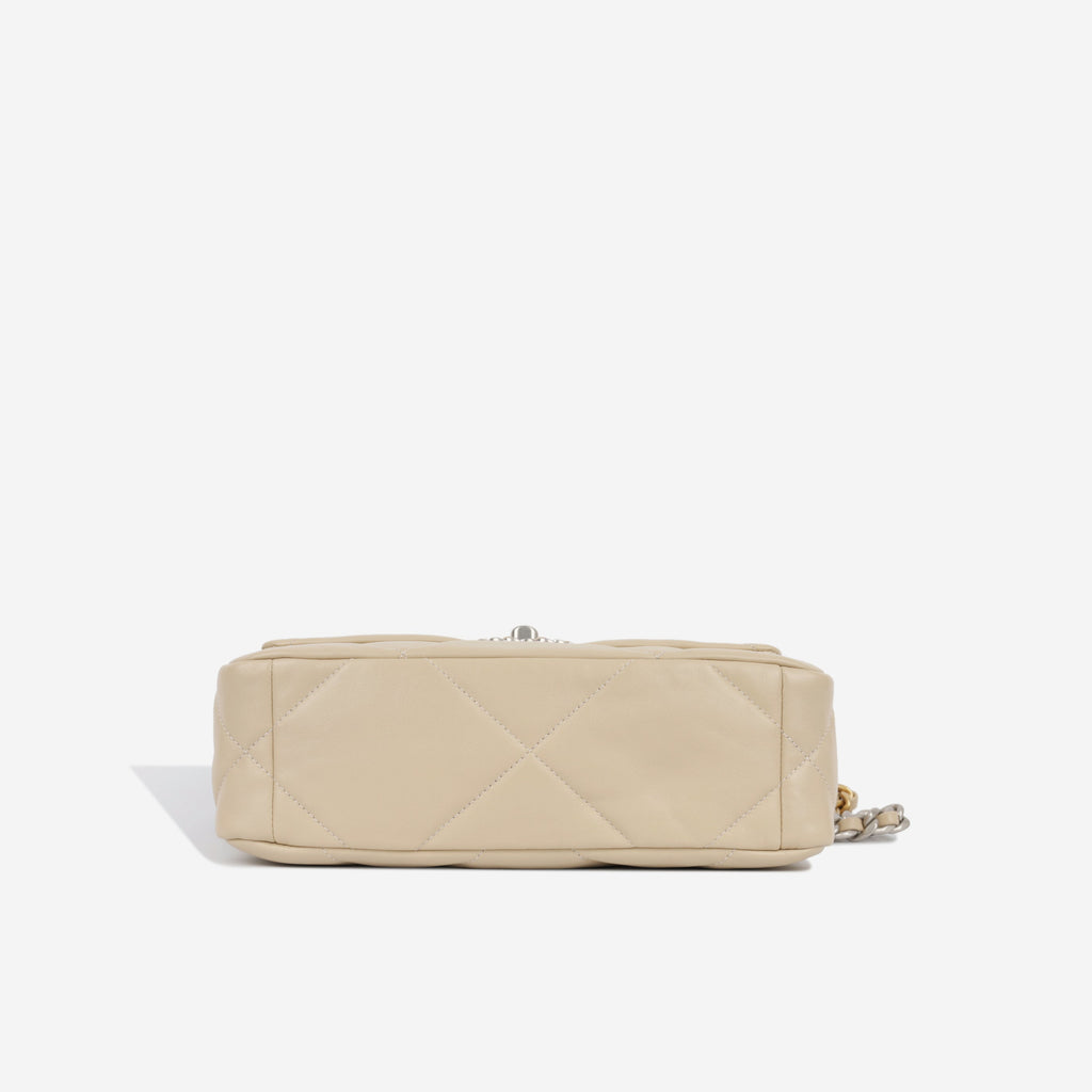 Chanel Chanel 19 Flap Bag - Small