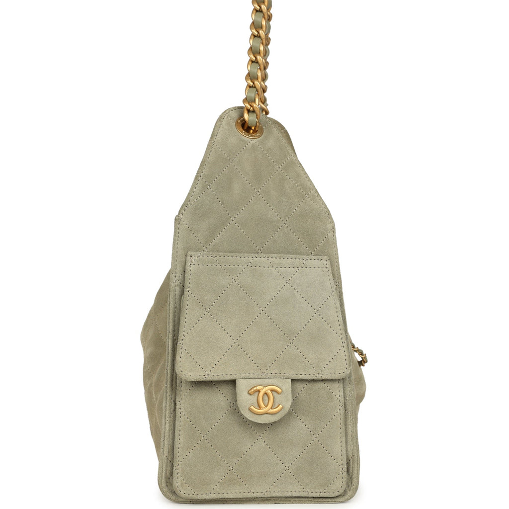 Pre-owned Chanel Small 25 Hobo Bag Olive Green Suede Antique Gold Hardware