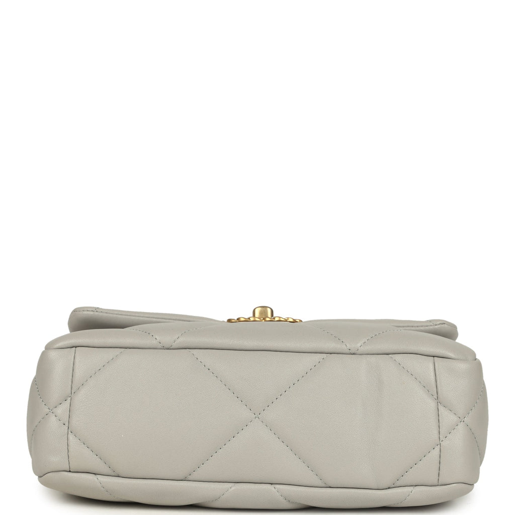 Pre-owned Chanel Medium 19 Flap Bag Grey Shiny Lambskin Mixed Metal Hardware