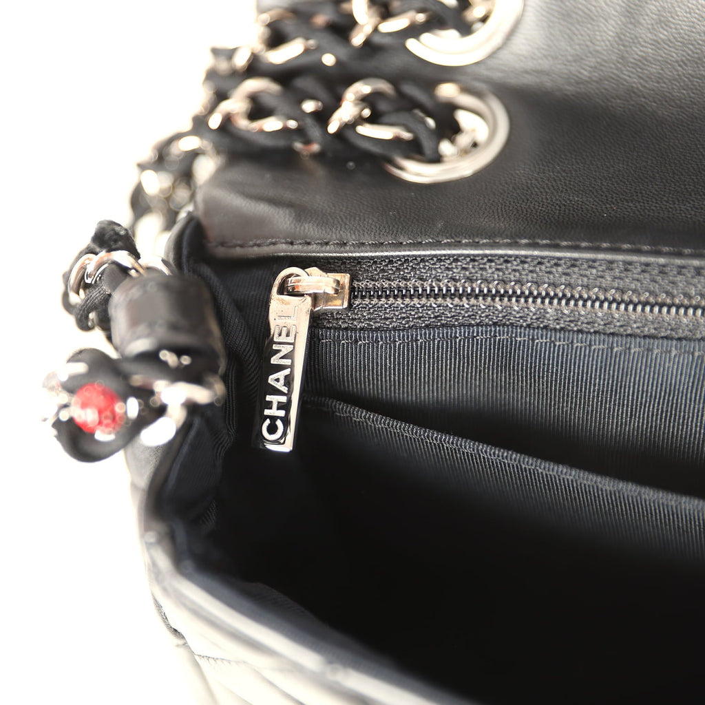 Pre-owned Chanel Medium Lady Bug Single Flap Bag Black Lambskin Silver Hardware
