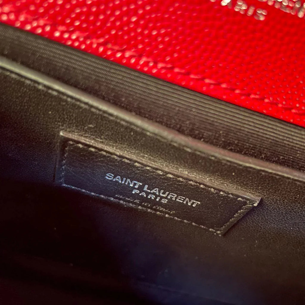Saint Laurent Red Grain De Poudre Medium Envelope Shoulder Bag