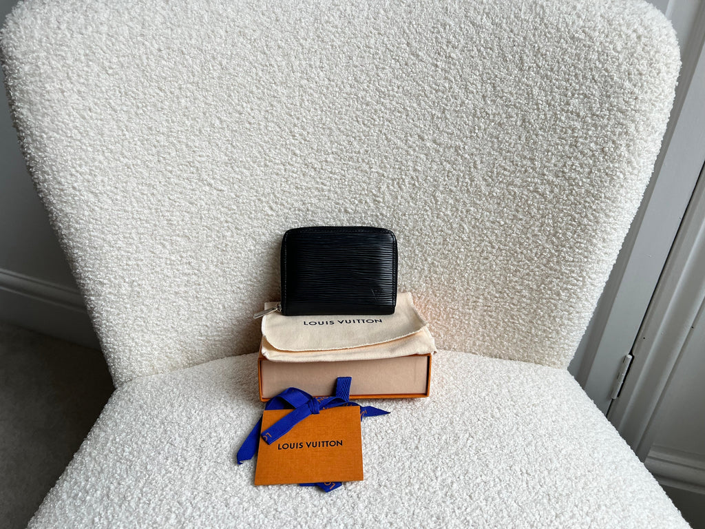 Louis Vuitton Zippy Coin Purse in Black Epi (RRP £390)