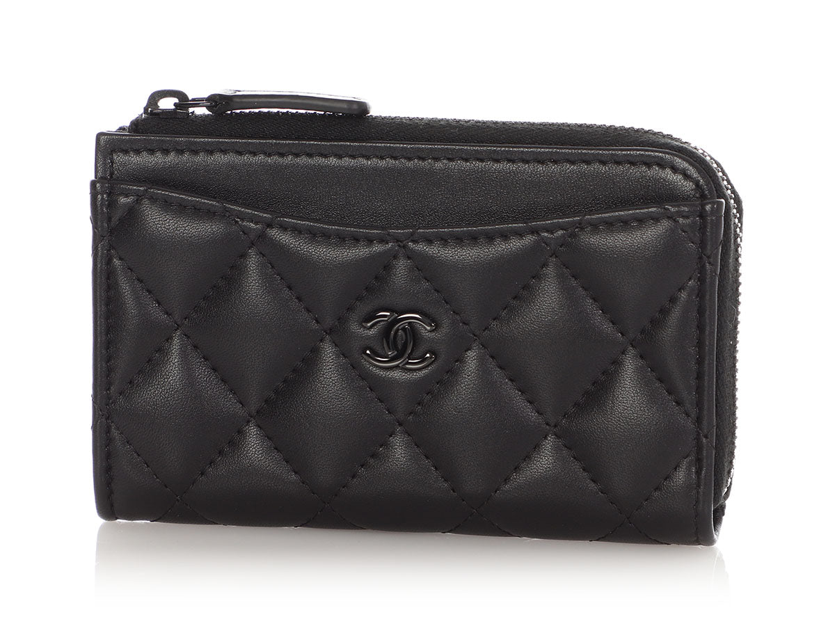 Chanel Black Quilted Lambskin Zip Around  Holder