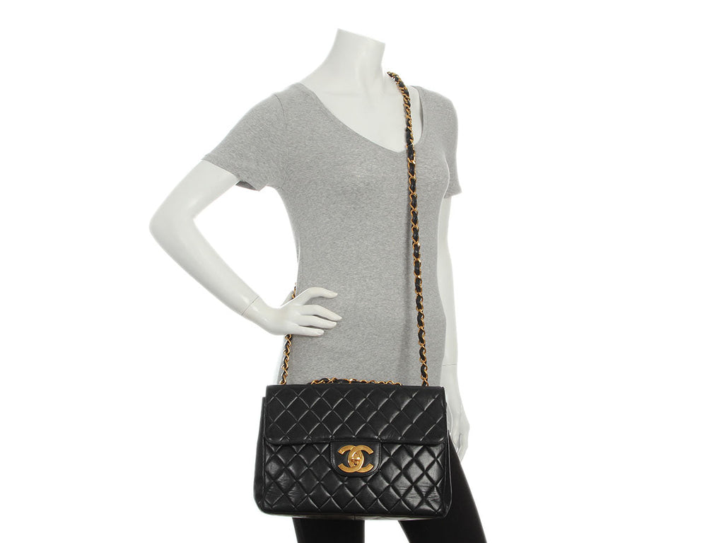 Chanel Vintage Jumbo Black Quilted Lambskin Classic Single Flap