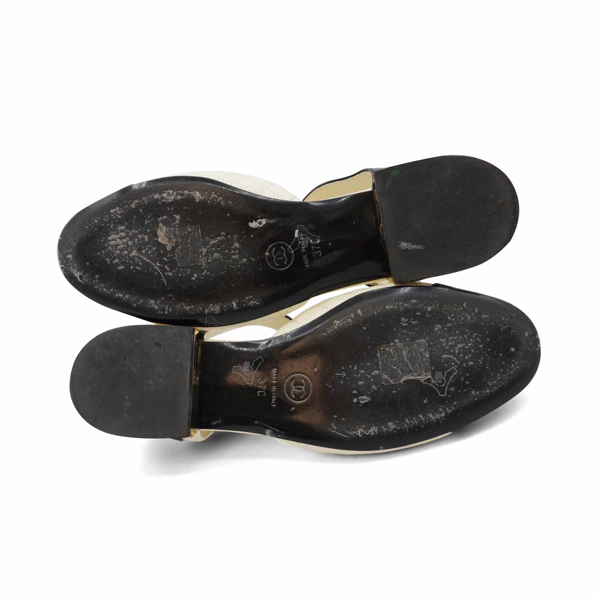 Chanel Quilted Flats - Women's 37