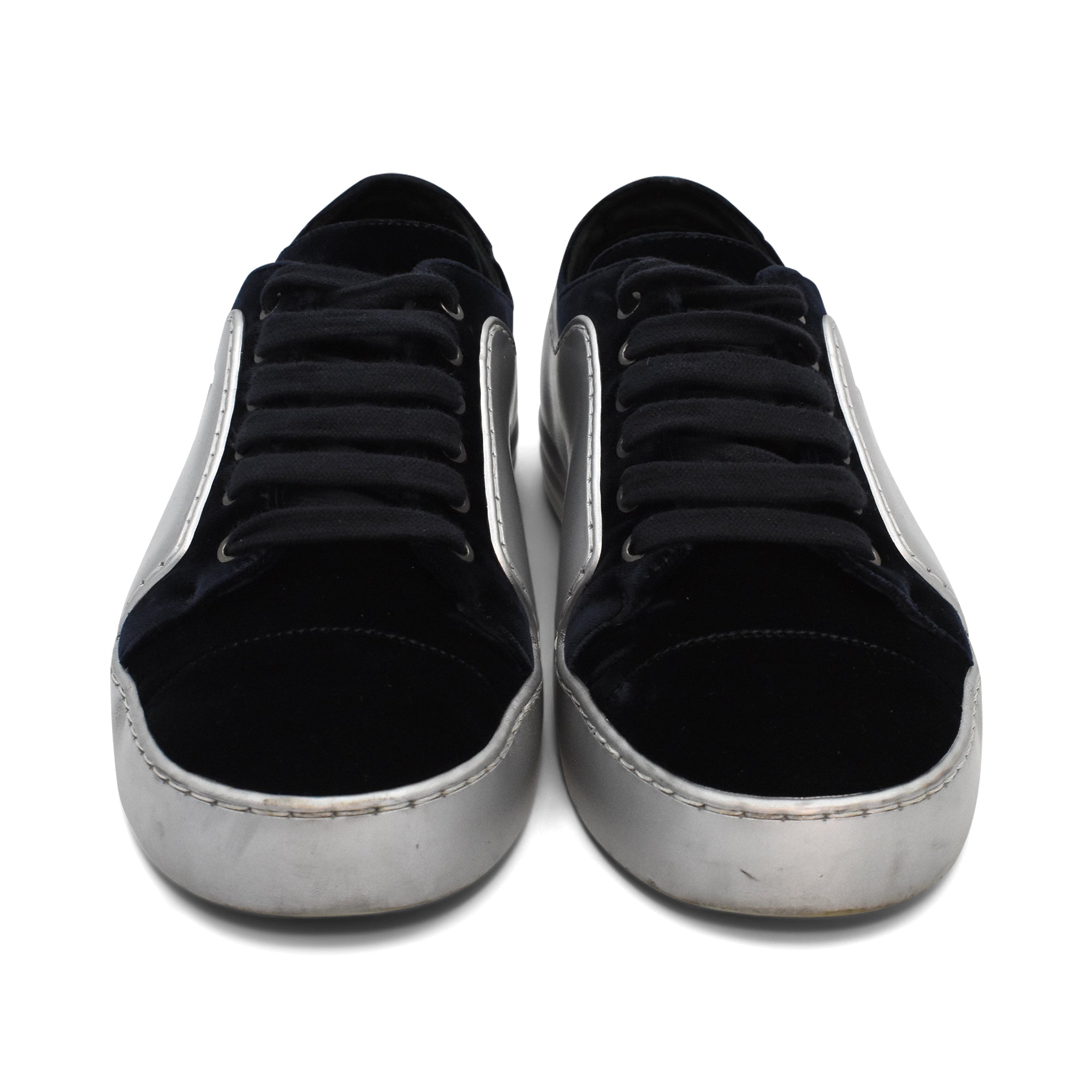 Chanel '2017 CC Logo' Sneakers - Women's 38