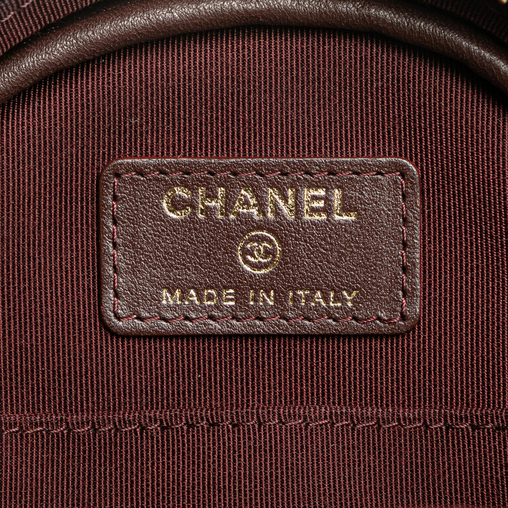 Chanel CC Quilted Caviar Round Clutch With Chain