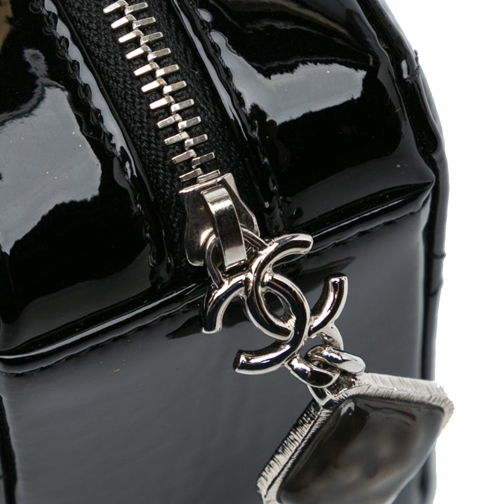 Chanel CC Quilted Patent Diamond Resin Clutch With Chain