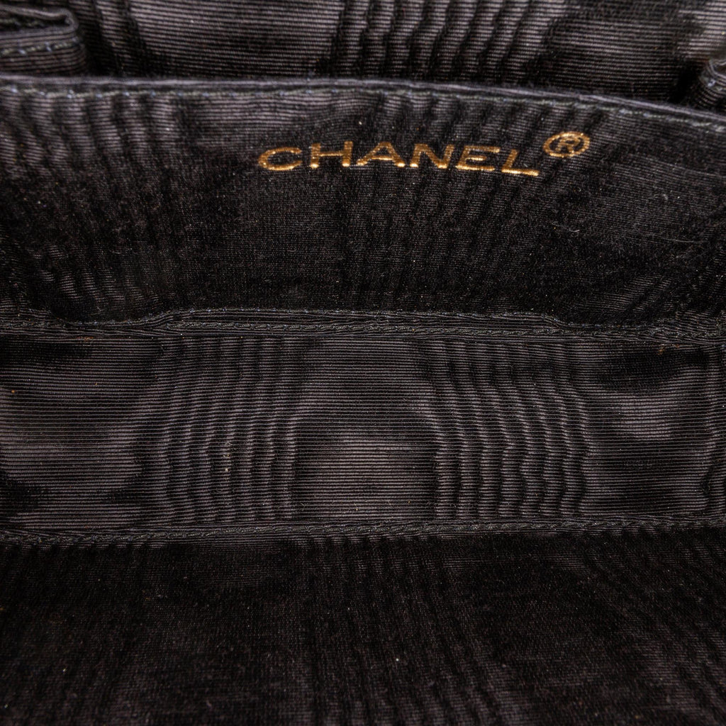 Chanel Canvas Crossbody Bag (SHG-36389)