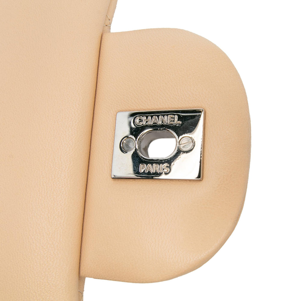 Chanel Jumbo Classic Lambskin Double Flap