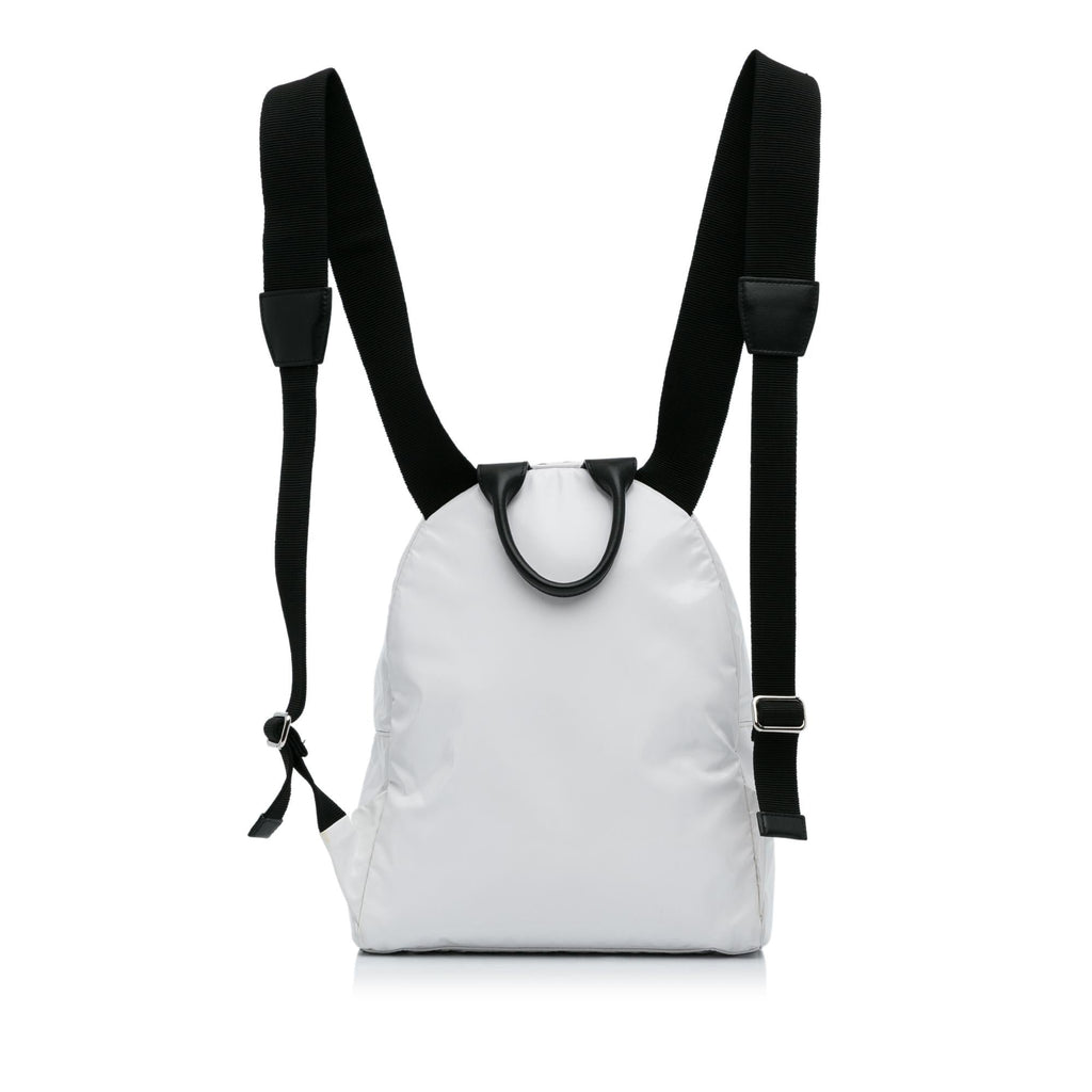 Chanel La Pausa Vinyl Backpack (SHG-8DJhRs)