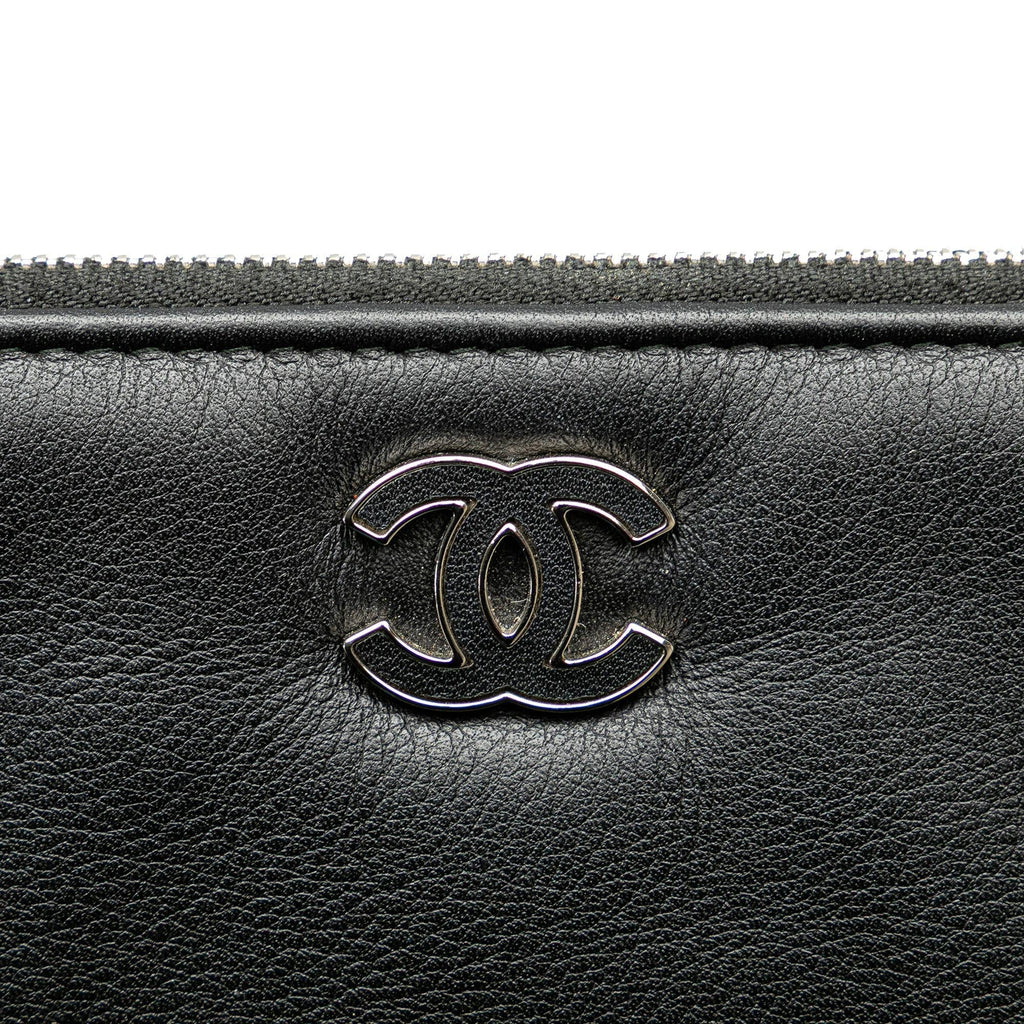 Chanel Large Diagonal Chevron Calfskin Tassel O Case Clutch