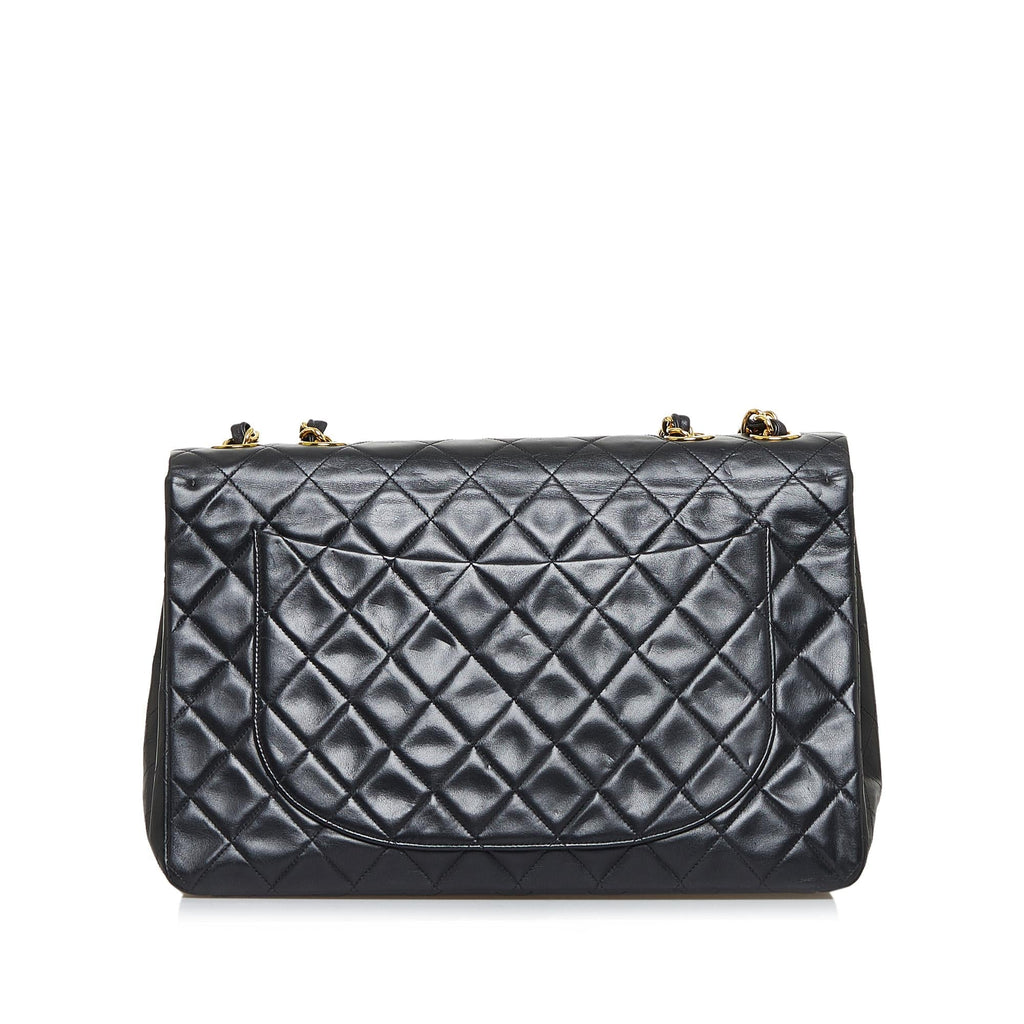 Chanel Maxi Classic Lambskin Single Flap (SHG-ZCH0EY)