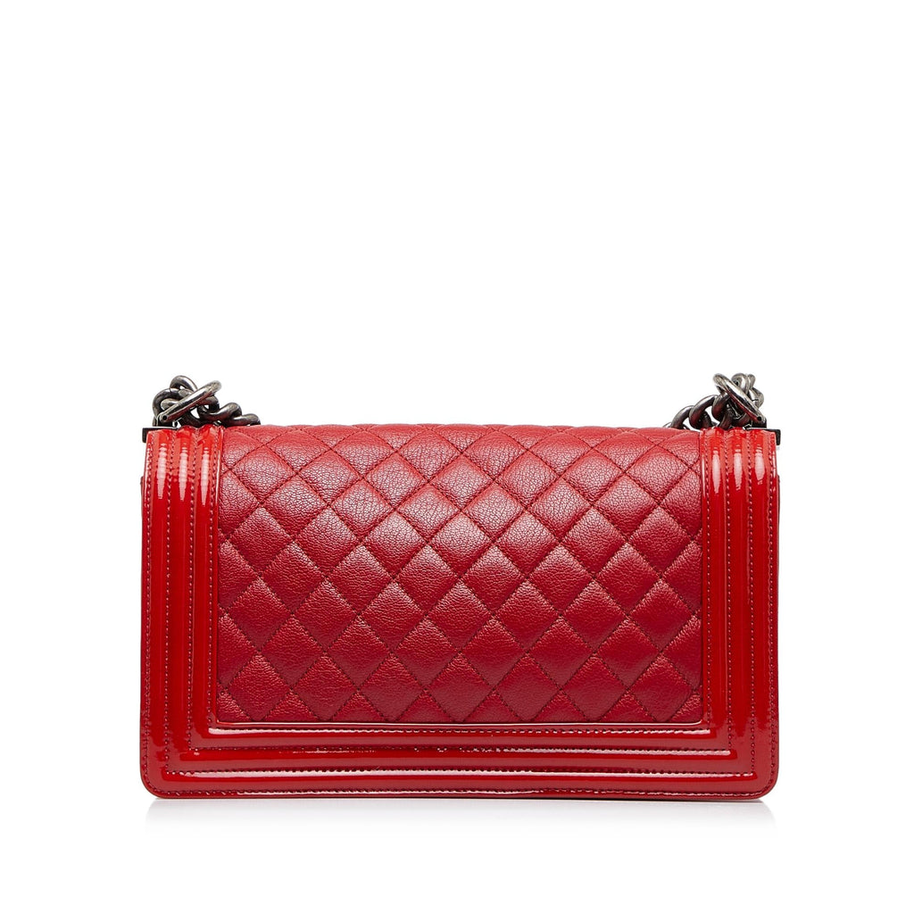 Chanel Medium Boy Flap Bag (SHG-954DGK)
