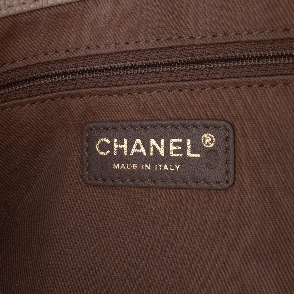 Chanel Medium Quilted Caviar Coco Pleats Messenger Flap
