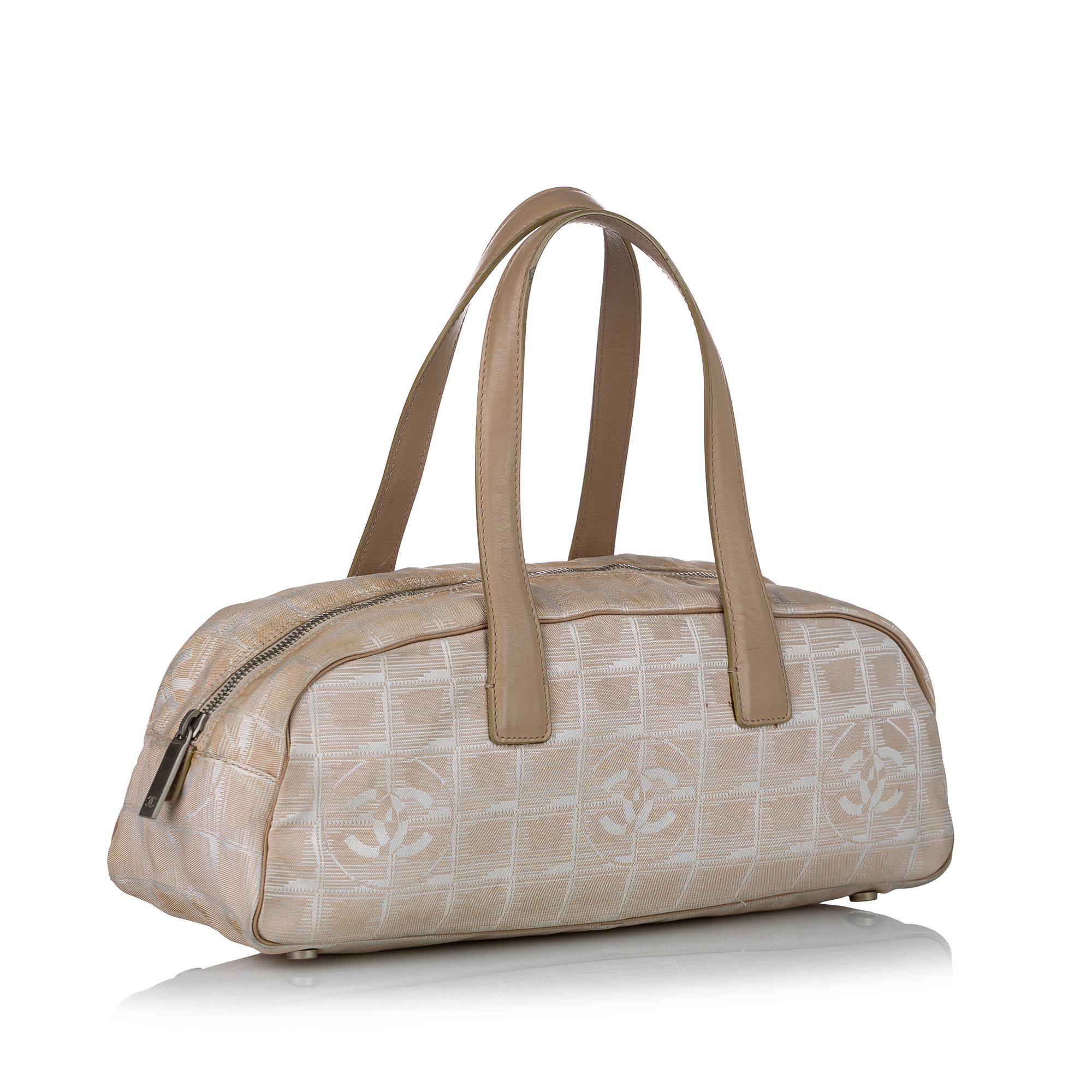 Chanel New Travel Line Canvas Handbag (SHG-1dbBYl)