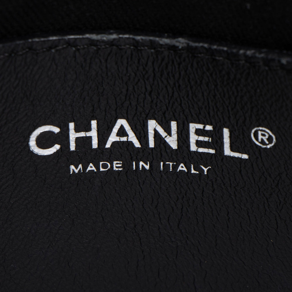 Chanel Patent Leather Just Mademoiselle Large Bowler Bag (SHF-ELuN7V)