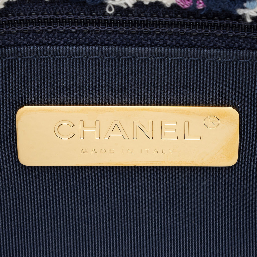 Chanel Tweed Houndstooth 19 Medium Flap Shoulder Bag