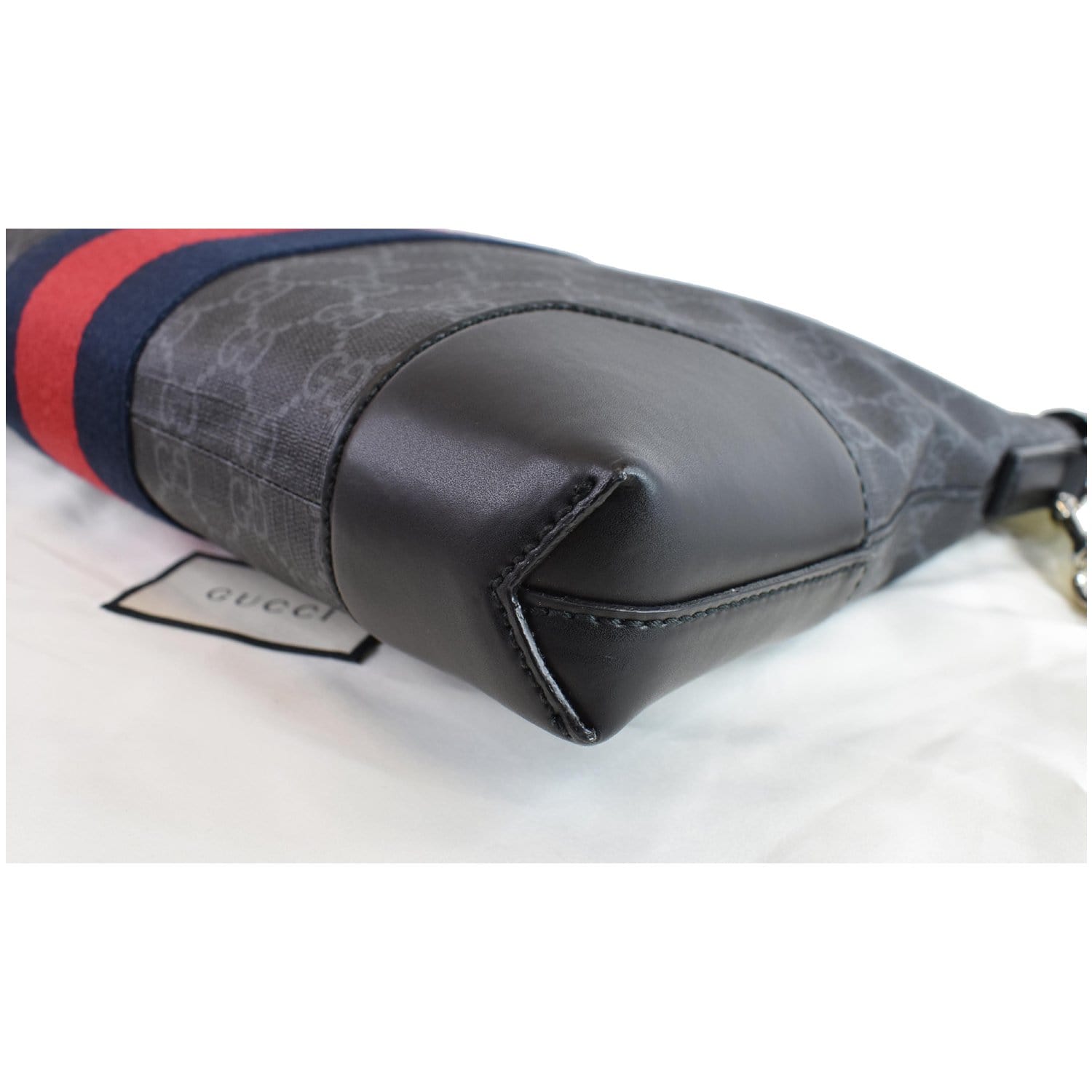 GUCCI GG Supreme Web Messenger Bag Black 474139