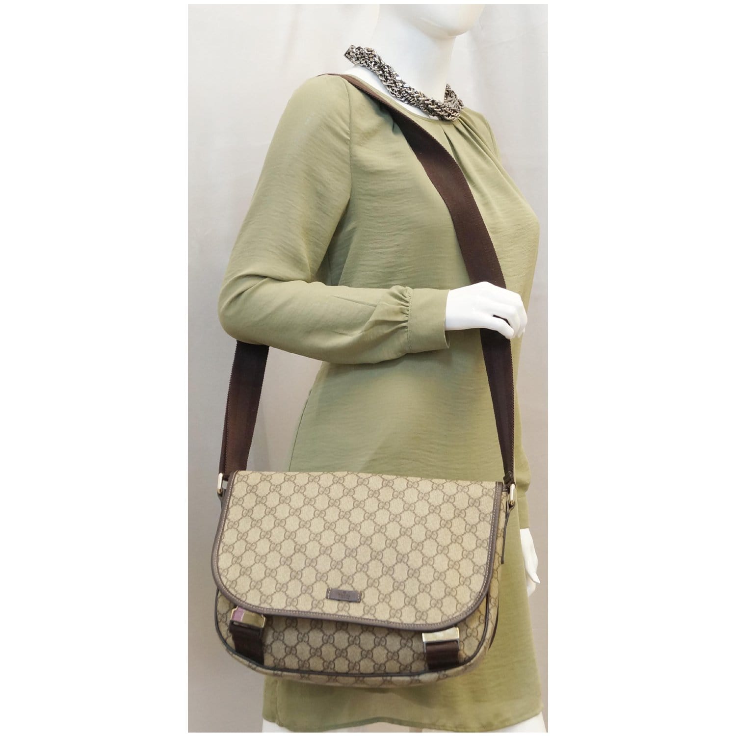 GUCCI GG Plus Canvas Messenger Crossbody Bag Beige 201732