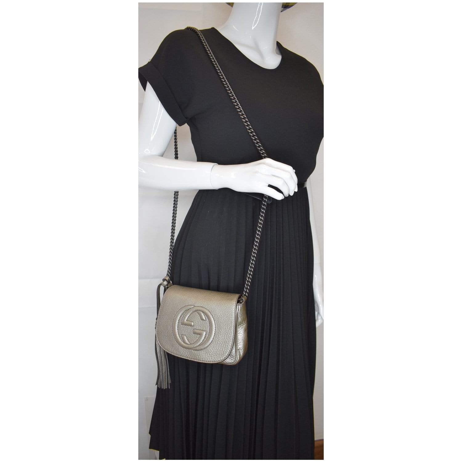 GUCCI GG Soho Tassel Pebbled Leather Shoulder Bag Silver 323190