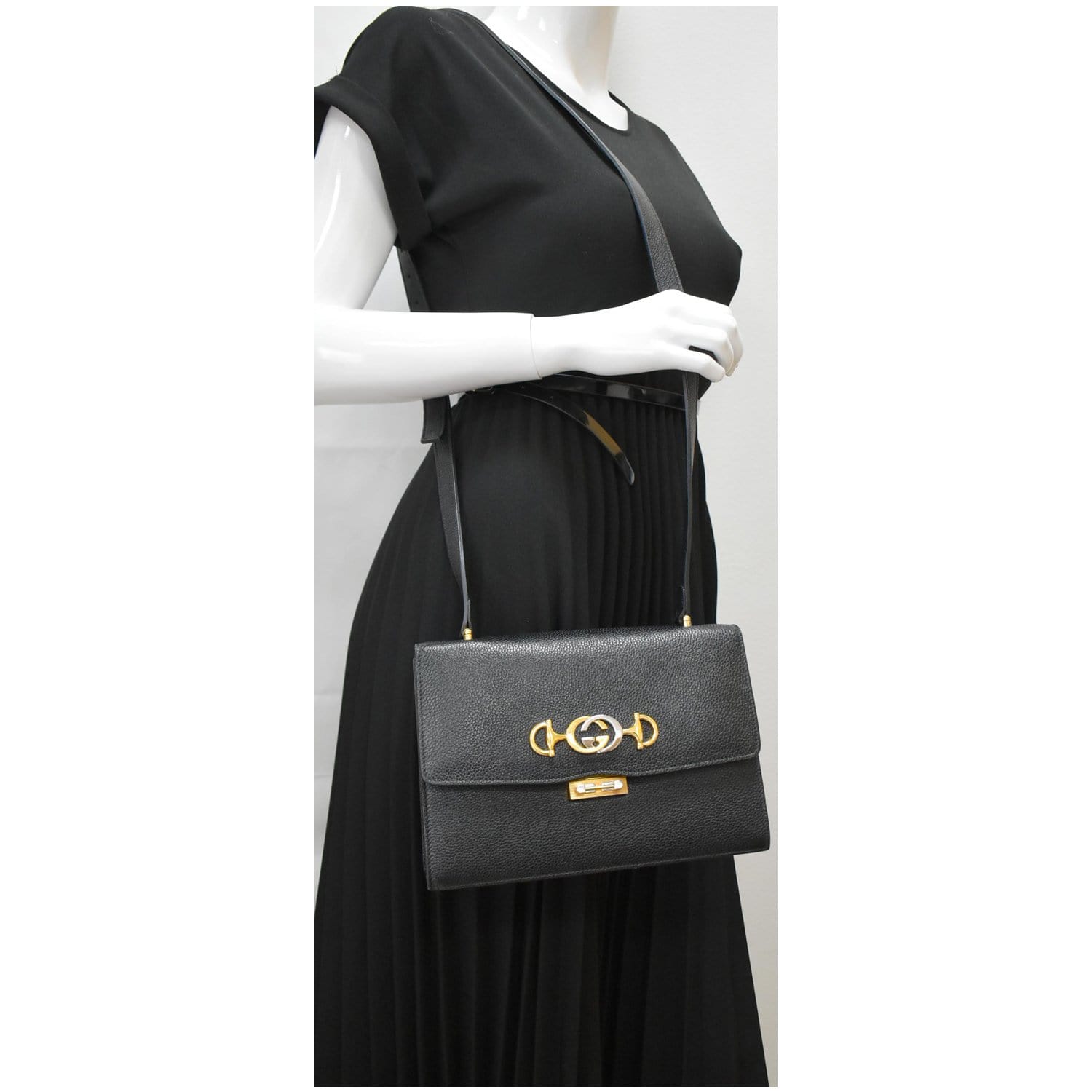 GUCCI Zumi Small Grainy Leather Chain Crossbody Bag Black 576388