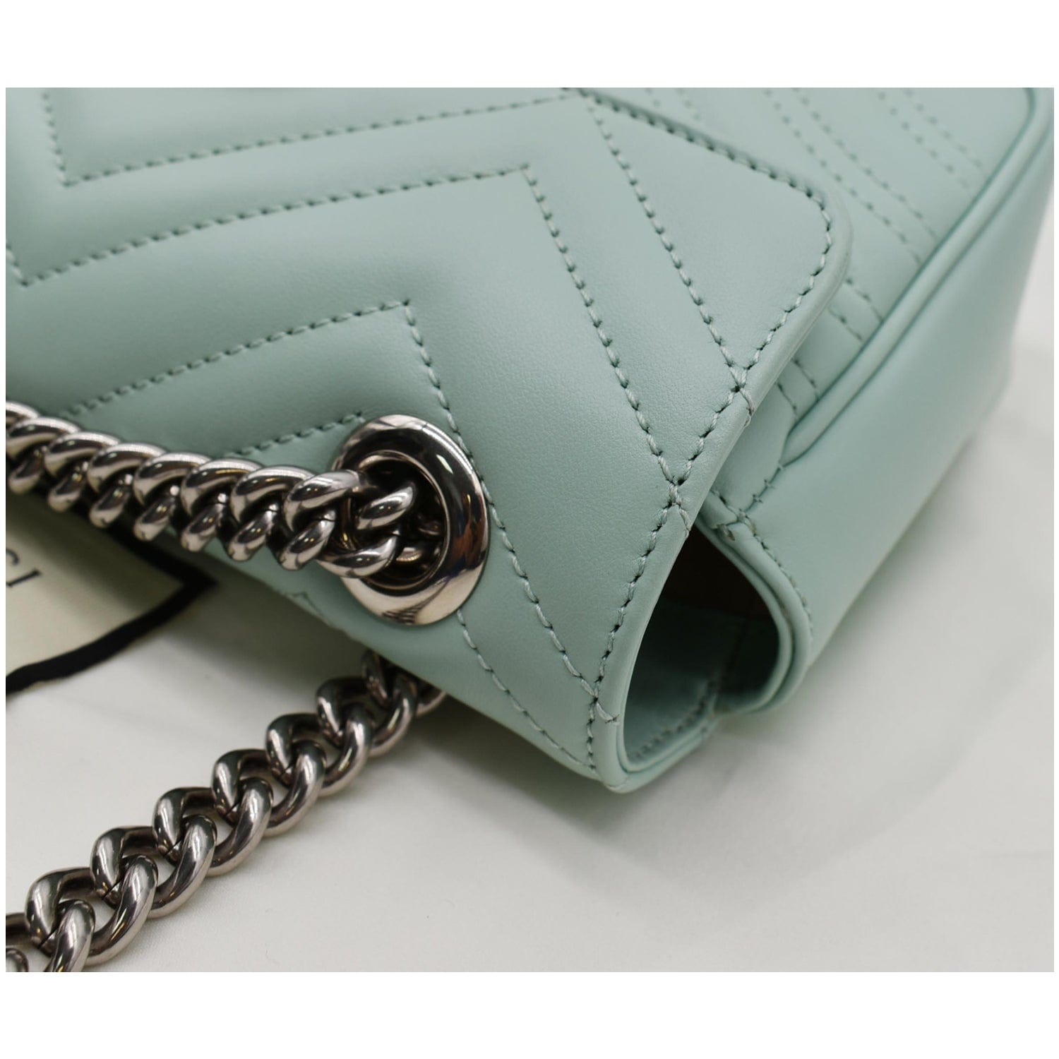 GUCCI GG Marmont Mini Matelasse Leather Crossbody Bag Bright Green 446744